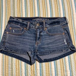 American Eagle jean shorts shortie size 4